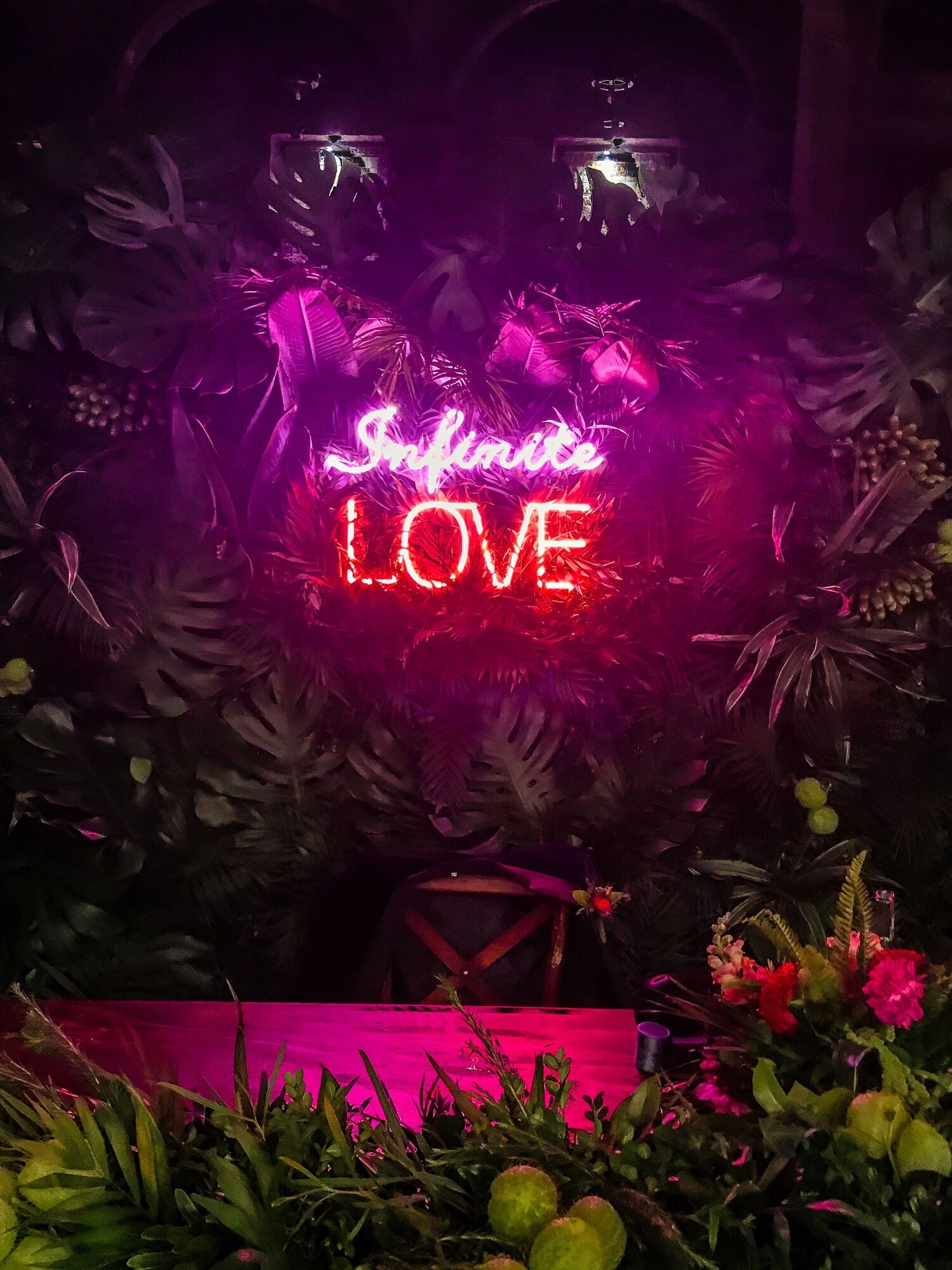 Infinite neon love