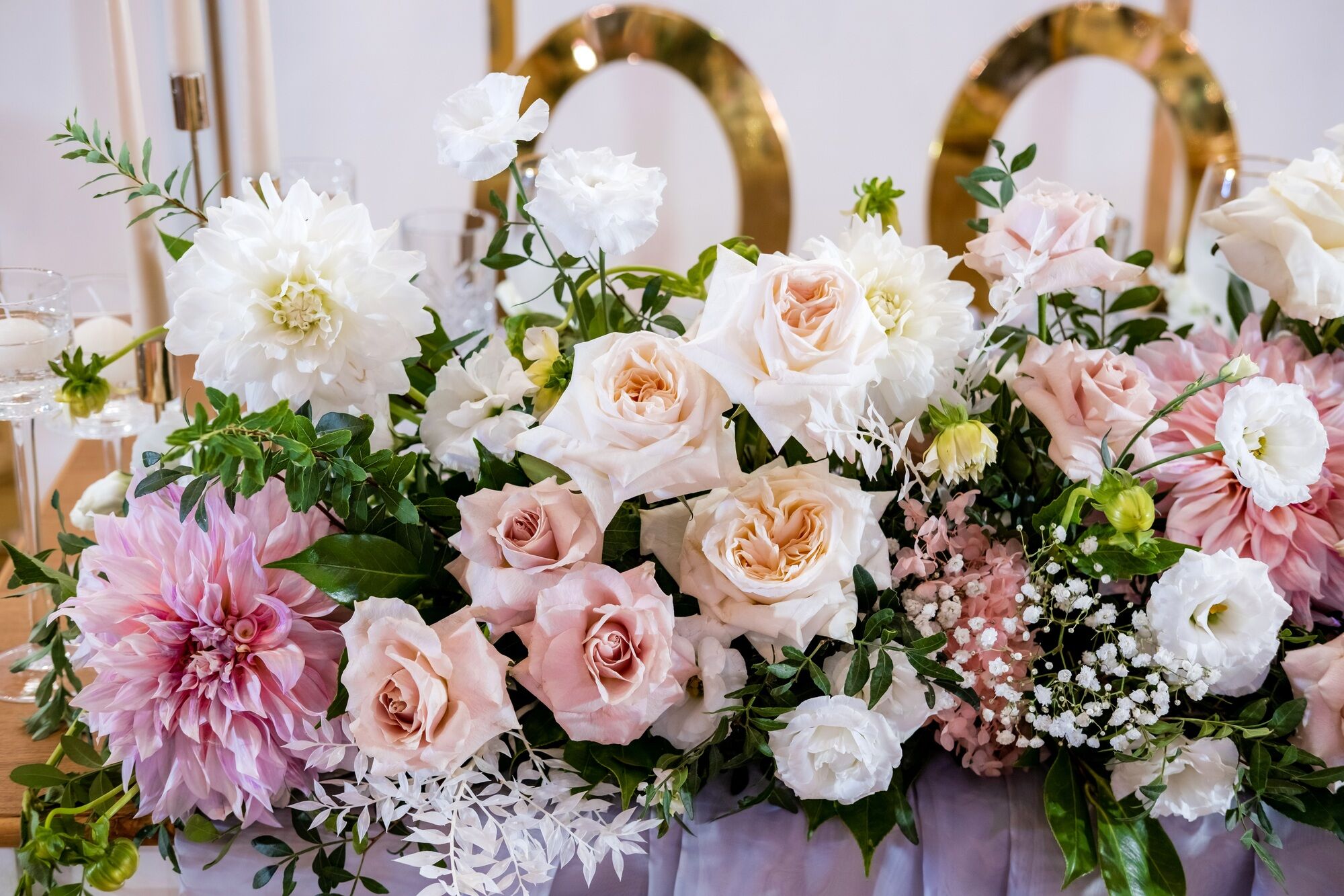 Luxury wedding restaurant decoration with flowers